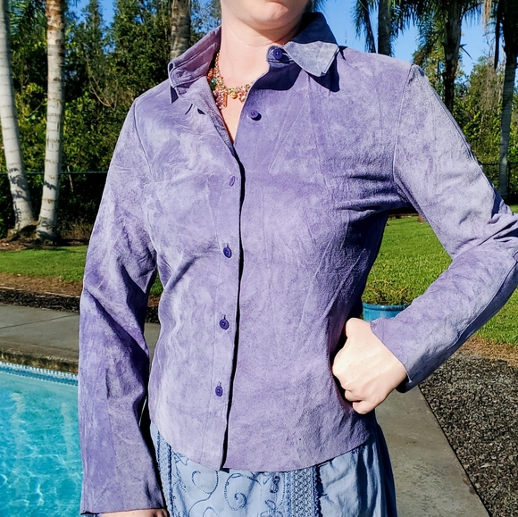 Express World Brand 100% Genuine Leather button up blouse, sz M-7/8 (Faded Now!) - Picture 7 of 17